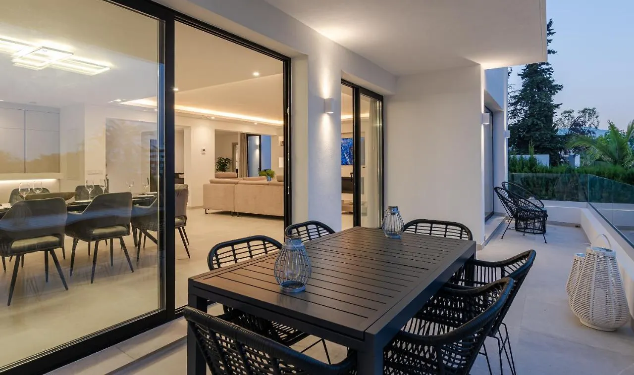 Luxury Villa With Heated Pool, Jacuzzi, Sauna And More Marbella