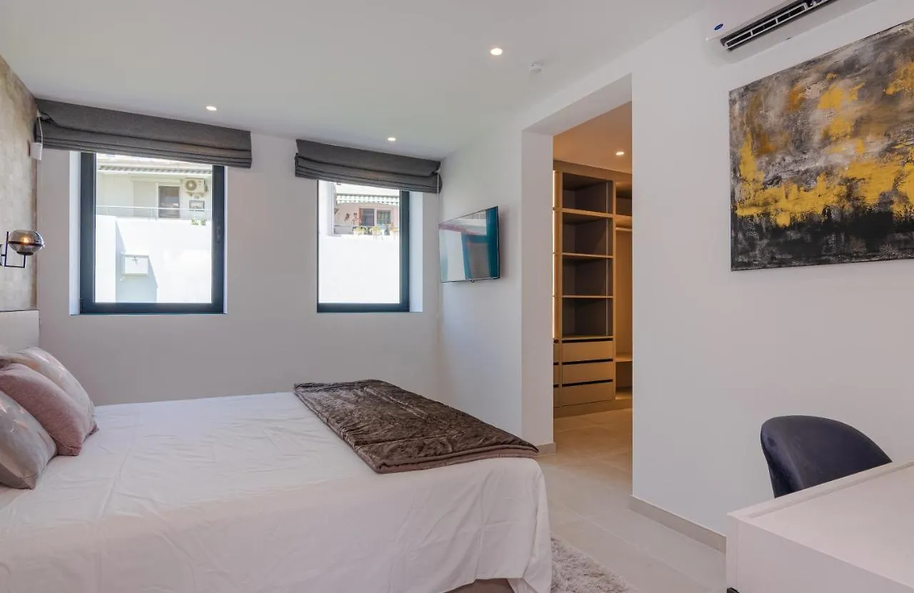 Luxury Villa With Heated Pool, Jacuzzi, Sauna And More Marbella